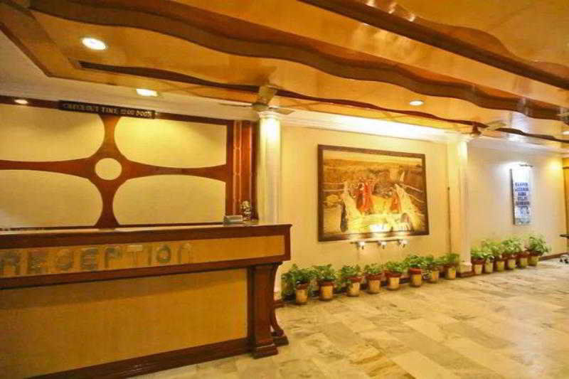 Mandakini Kanpur Esterno foto